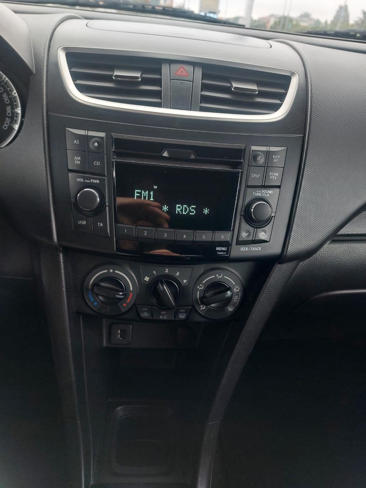 Suzuki Swift 1.2 VVT 5 porte B-Cool UNICO PROPRIETARIO