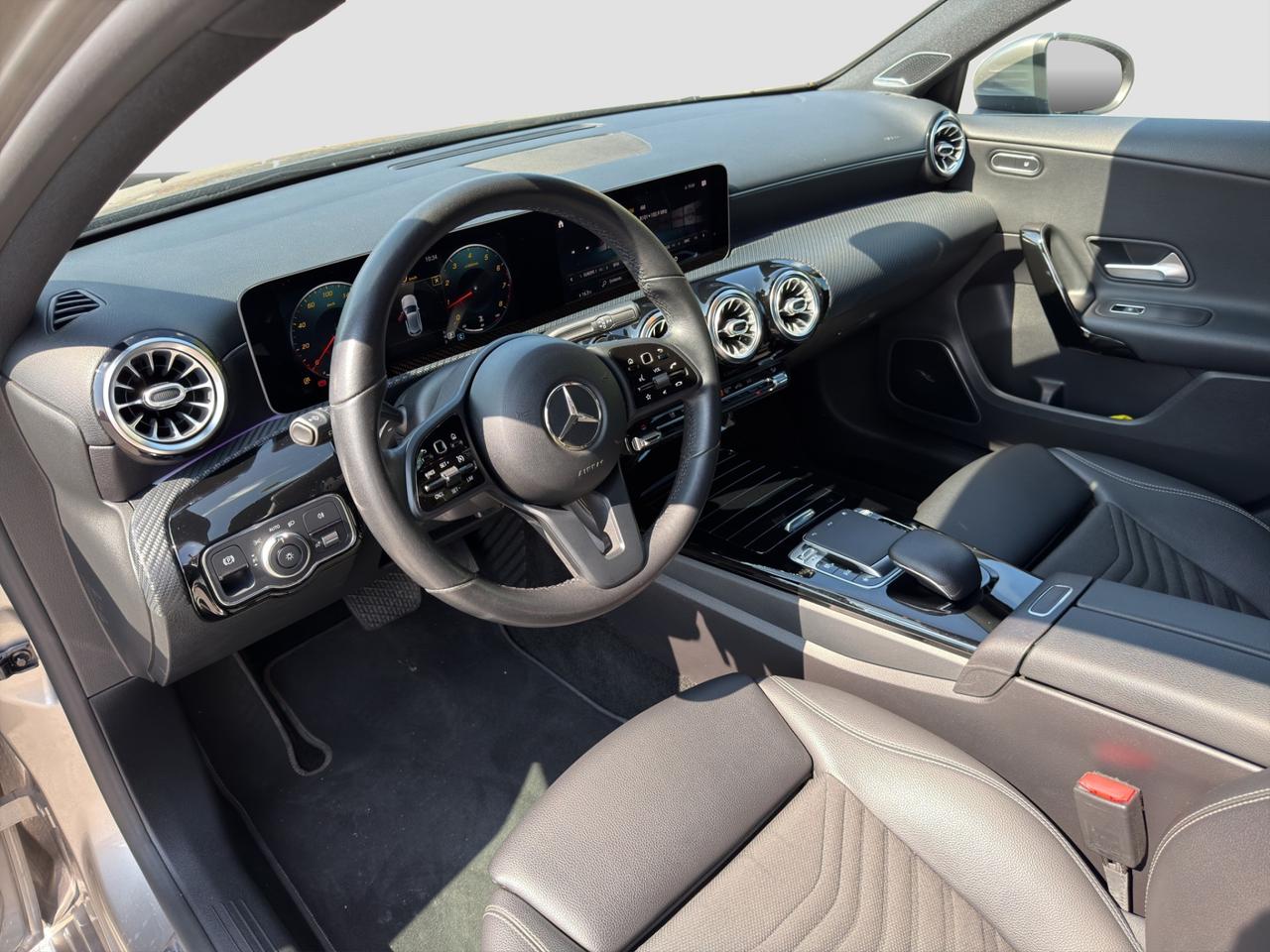 MERCEDES Classe A (W177) A 200 Automatic Sport