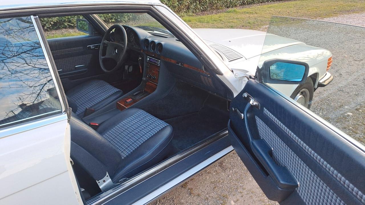 Mercedes-benz SL 380 SLC 380 Very rare LHD european car