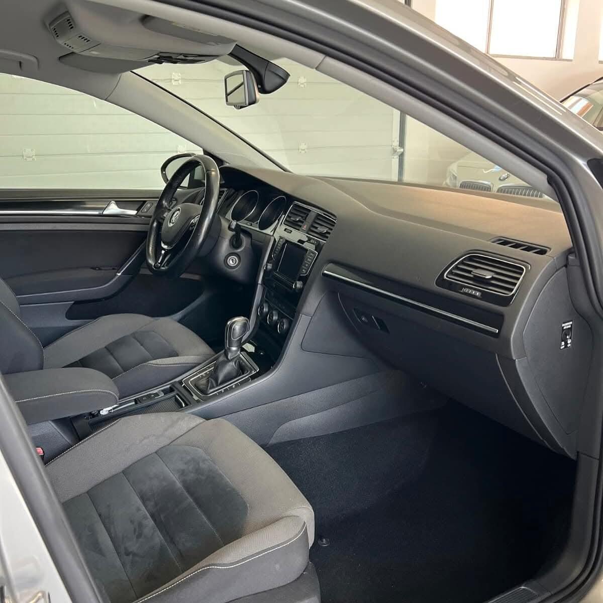 Volkswagen Golf 2.0 TDI DSG 5p. Highline BlueMotion Technology