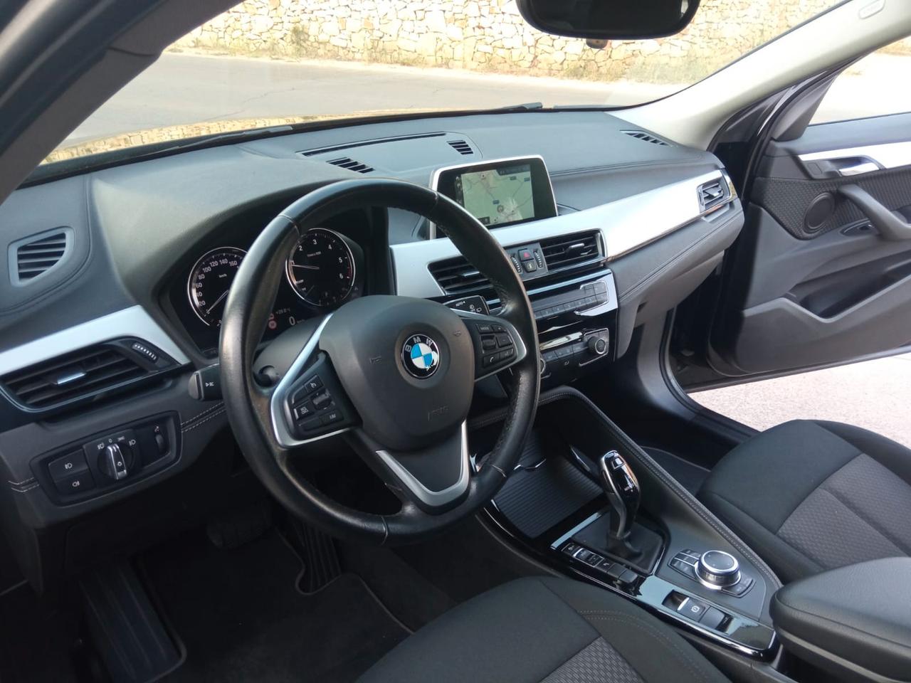 Bmw X2 sDrive18d Advantage Steptronic