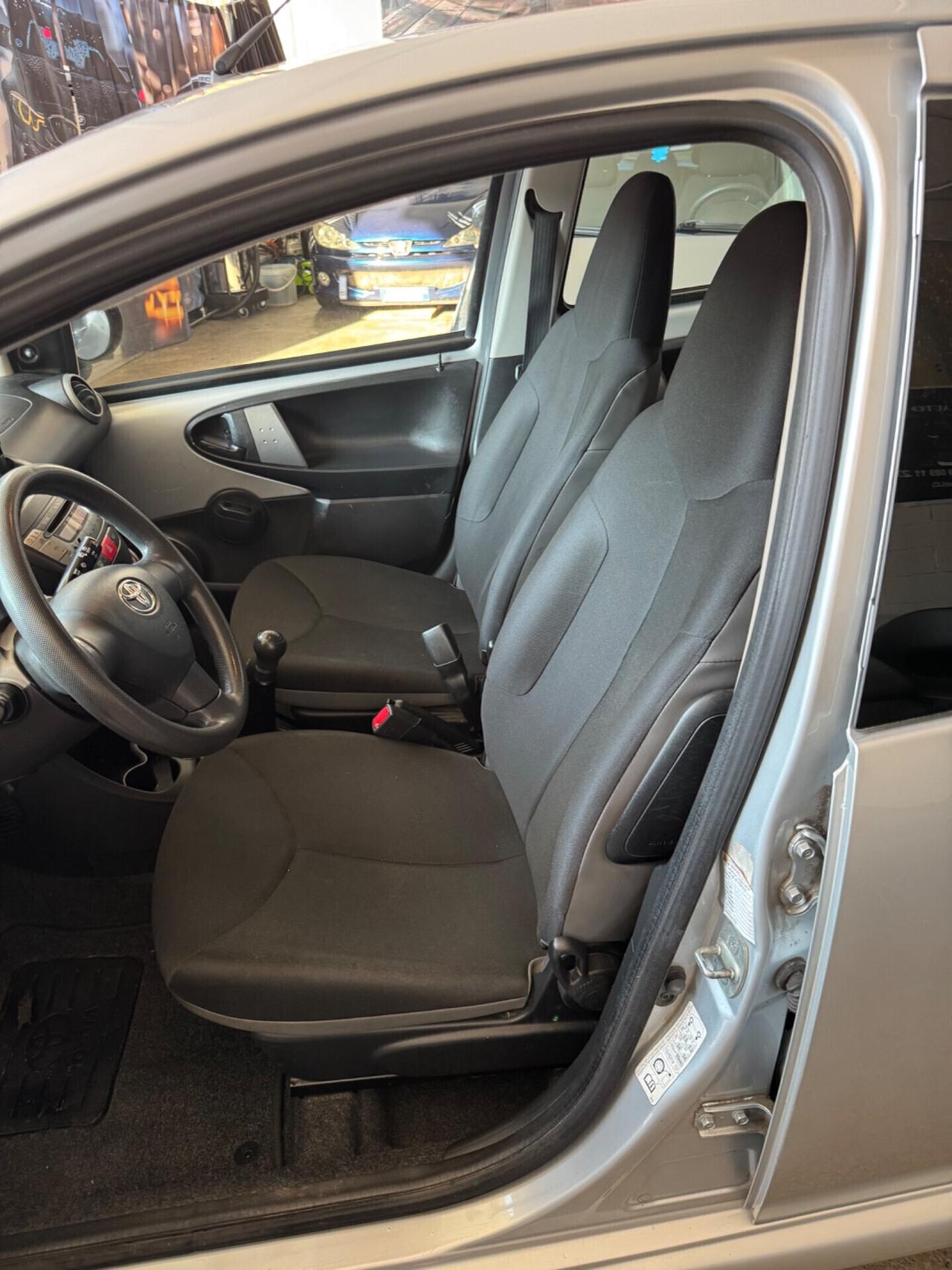 Toyota Aygo 1.0 12V VVT-i 5 porte Cool Soda Connect