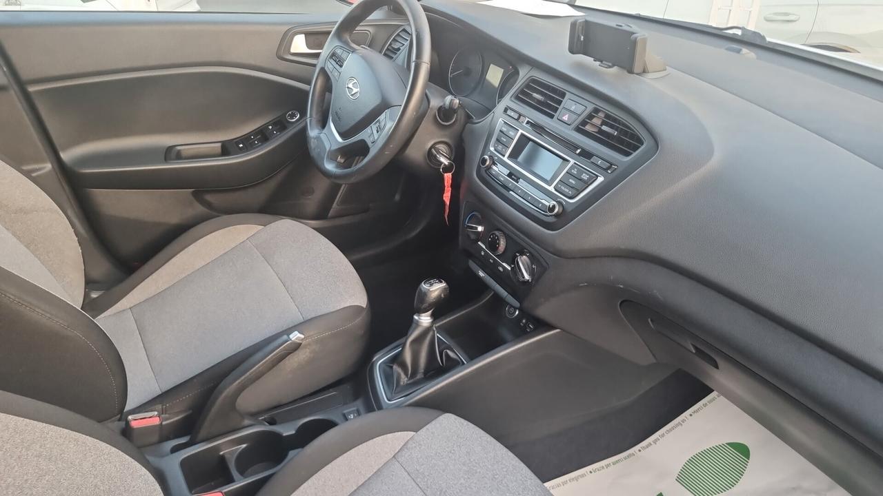 Hyundai i20 1.2 84 CV 5 porte Classic