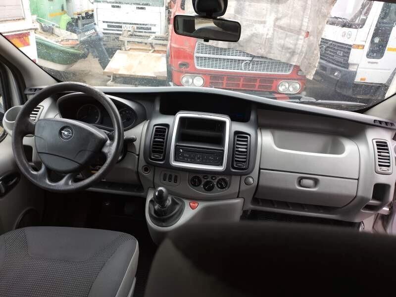 Opel Vivaro 29 2.0 CDTI 120CV 9 POSTI Furgone Vetrato Fap