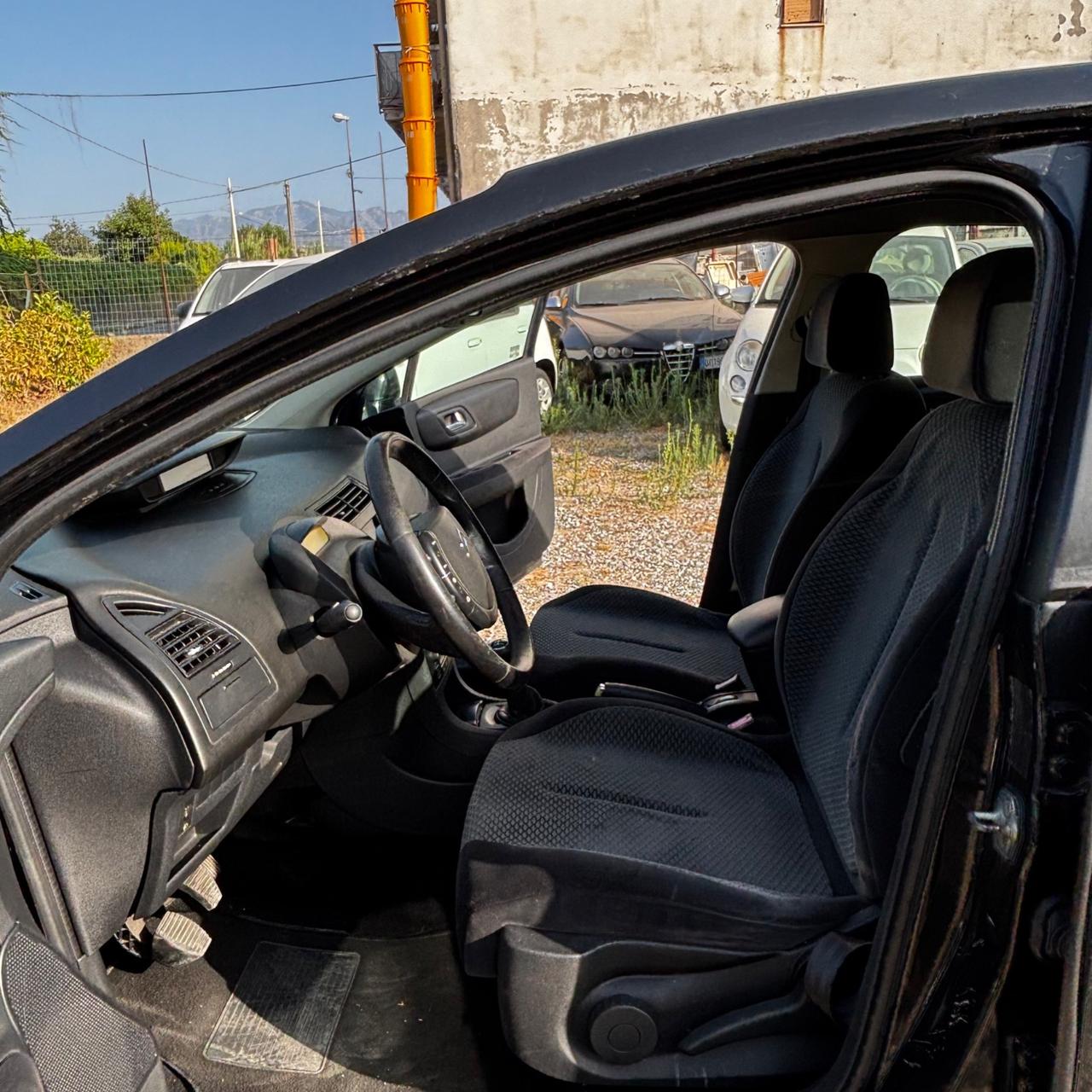Citroen C4 1.6 HDi 90CV Elegance