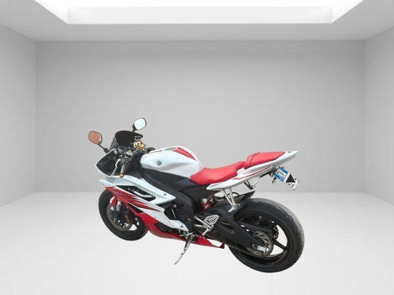 Yamaha YZF R6 RACING