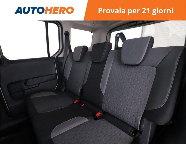 FORD Tourneo Courier 1.0 EcoBoost Titanium