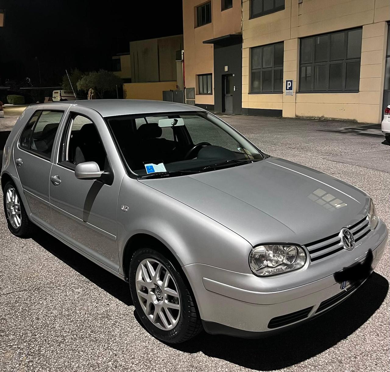 Volkswagen Golf 1.6 16V cat 5 porte Comfortline