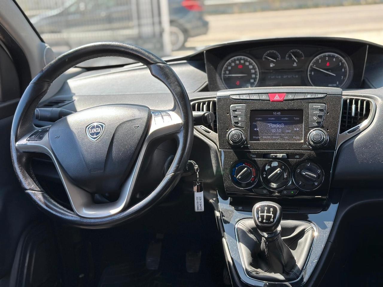 Lancia Ypsilon 1.2 69CV 5 porte Gold