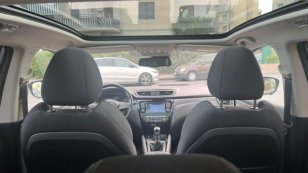 Nissan Qashqai 1.6 dCi 130 Cv 2WD N-Connecta Tetto Panoramico Full Led Navi