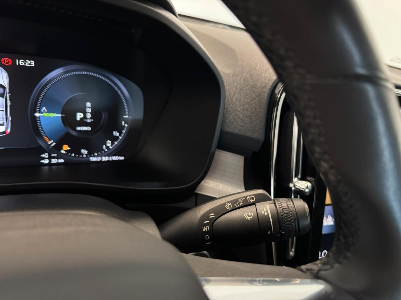 Volvo XC40 T5 Recharge Plug-in Hybrid automatico Core