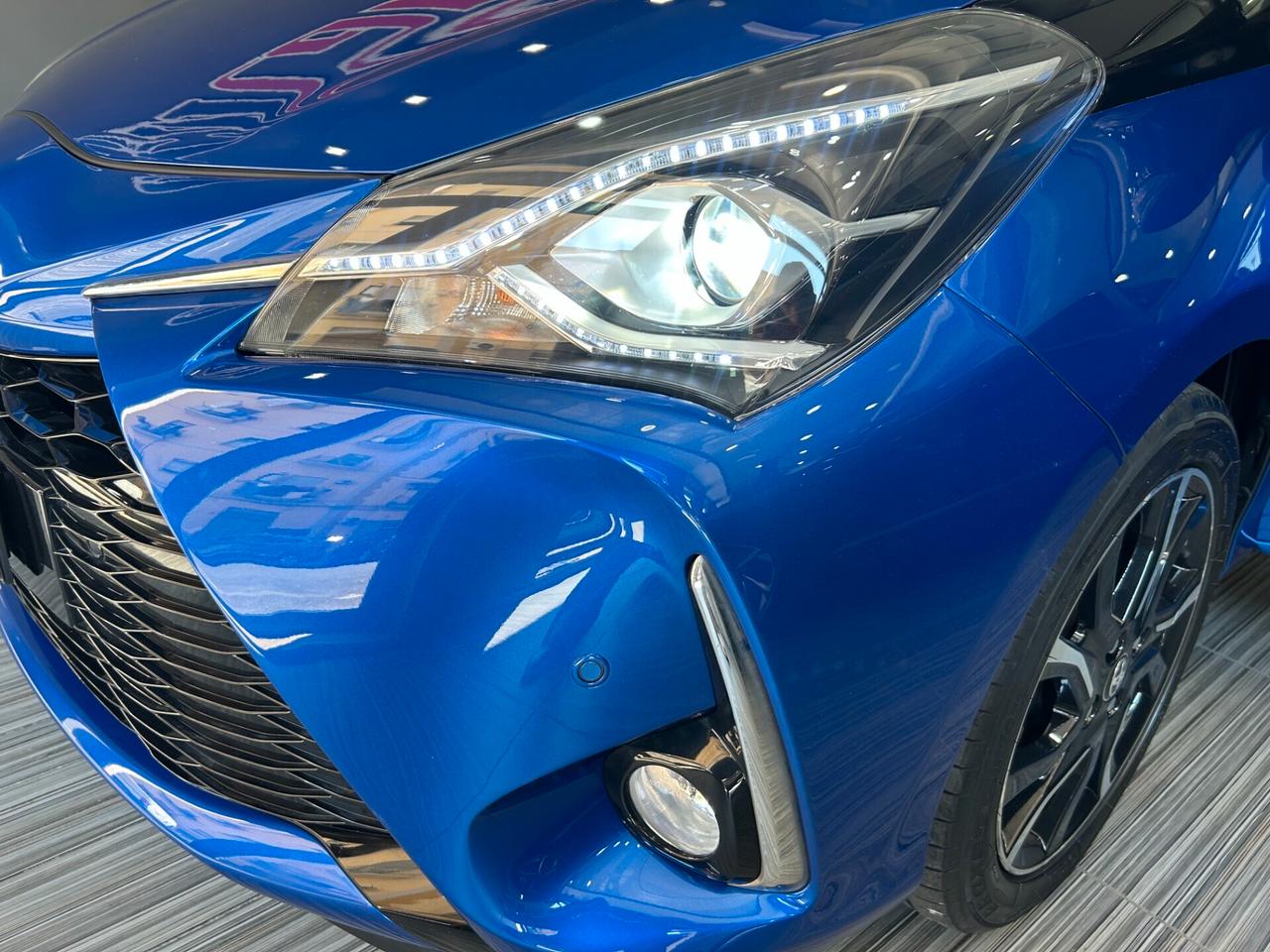 Toyota Yaris 1.5 Hybrid 100cv Trend Blue Edition ITALIANA FULL