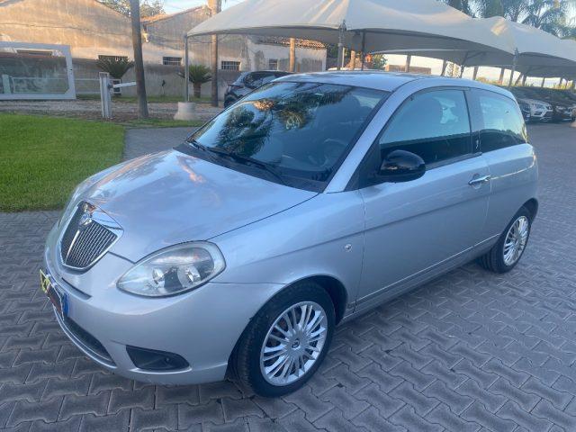 LANCIA Ypsilon 1.2 69 CV New Oro