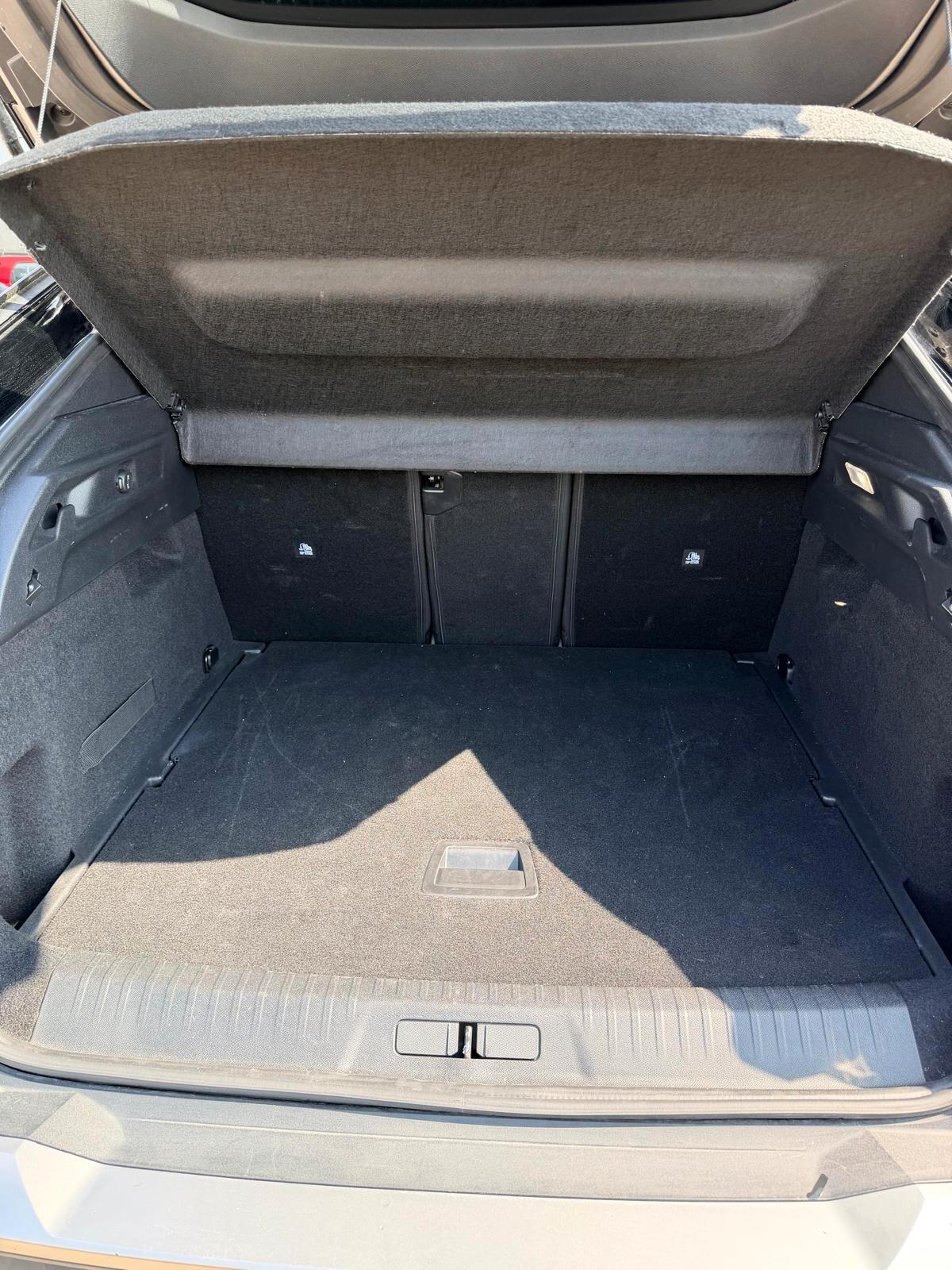 Peugeot 3008 Hybrid 136 e-DCS6 Allure
