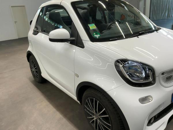 Smart Fortwo Brabus 0.9 Turbo 109cv Twinamic Exclusive Fortwo Brabus 0.9 Turbo 109cv Twinamic Exclusive *Promo SD