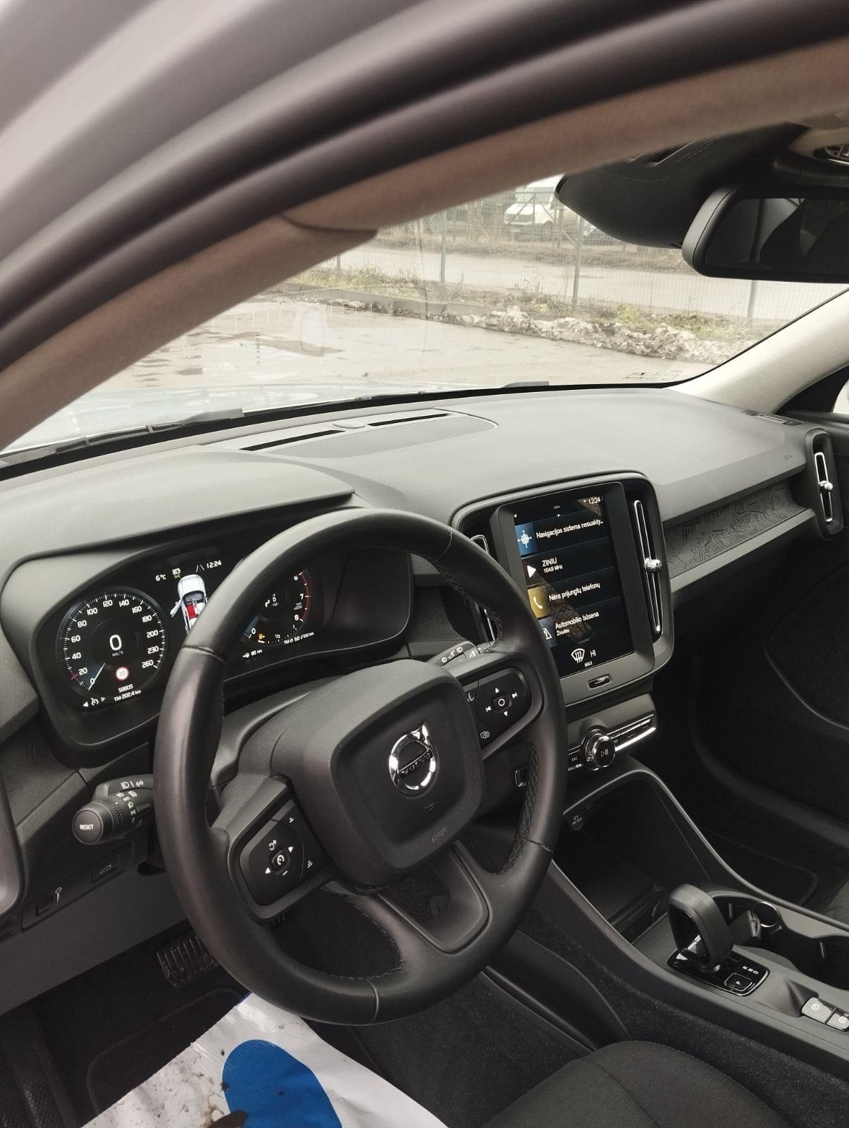 Volvo XC40 T2 automatico Essential