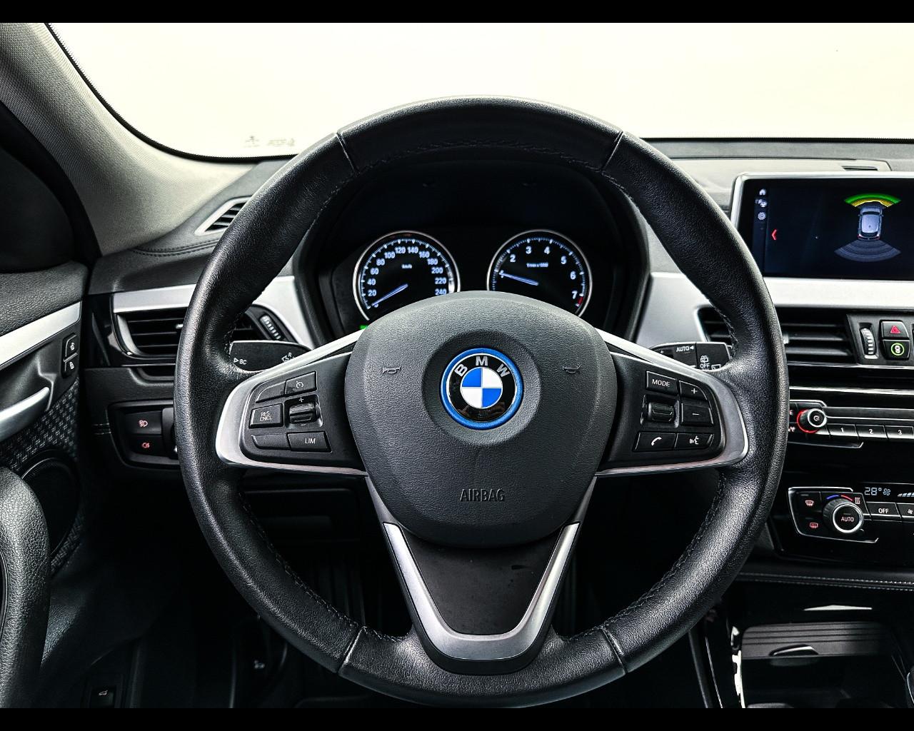 BMW X2 (F39) - X2 xDrive25e Business-X