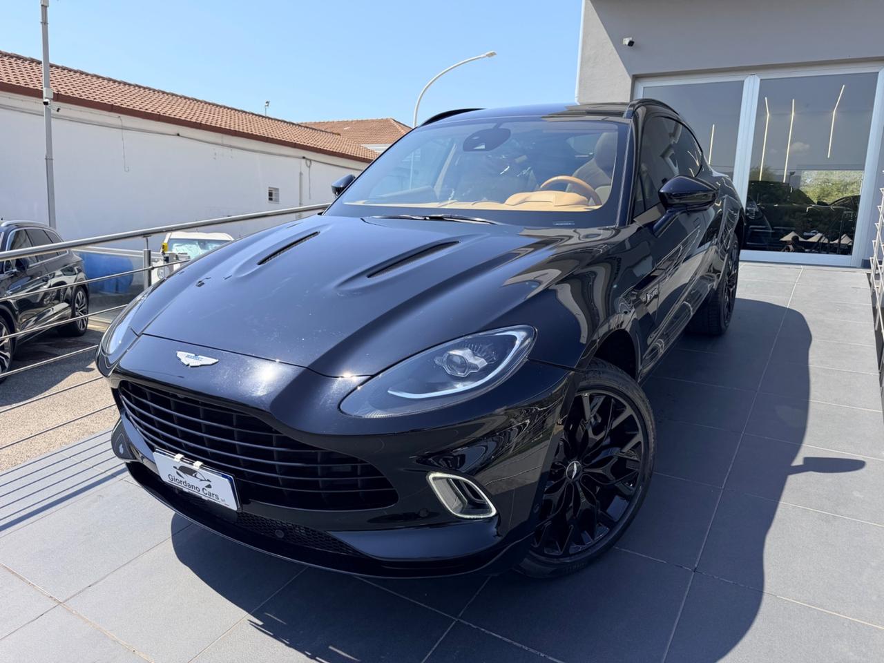Aston Martin DBX in garanzia