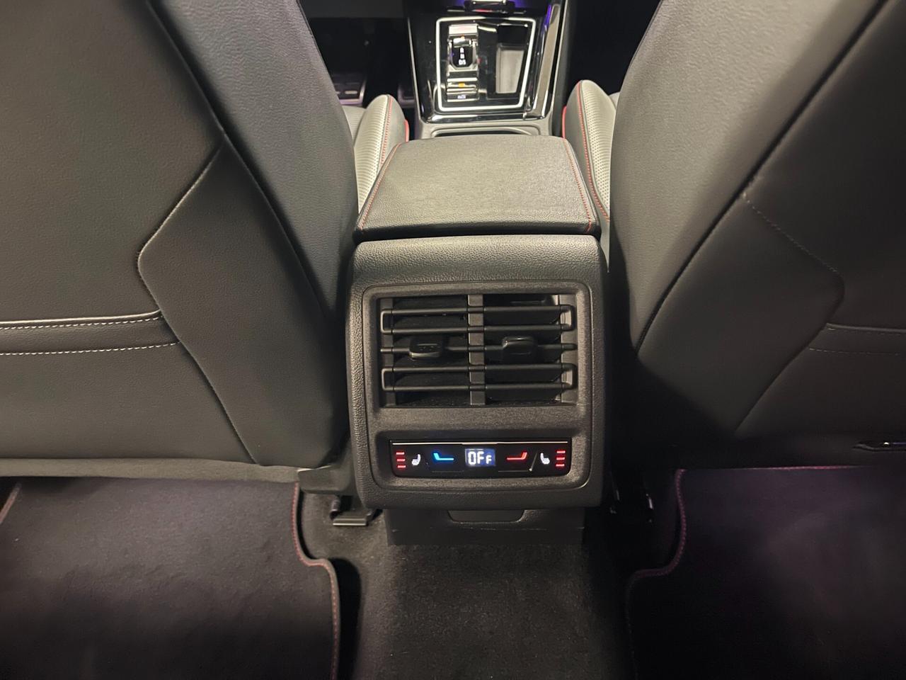 Volkswagen Golf 8 GTI 2.0 TSI 245cv DSG