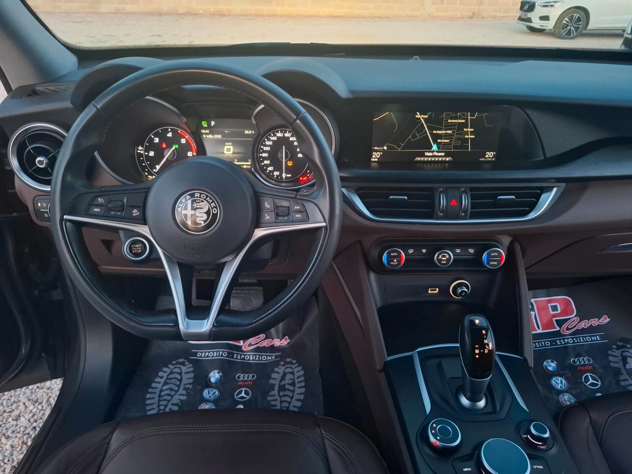 Alfa R. Stelvio 2.2 D 210cv Q4 *PELLE-LED.NAVY-CERCHI 20*