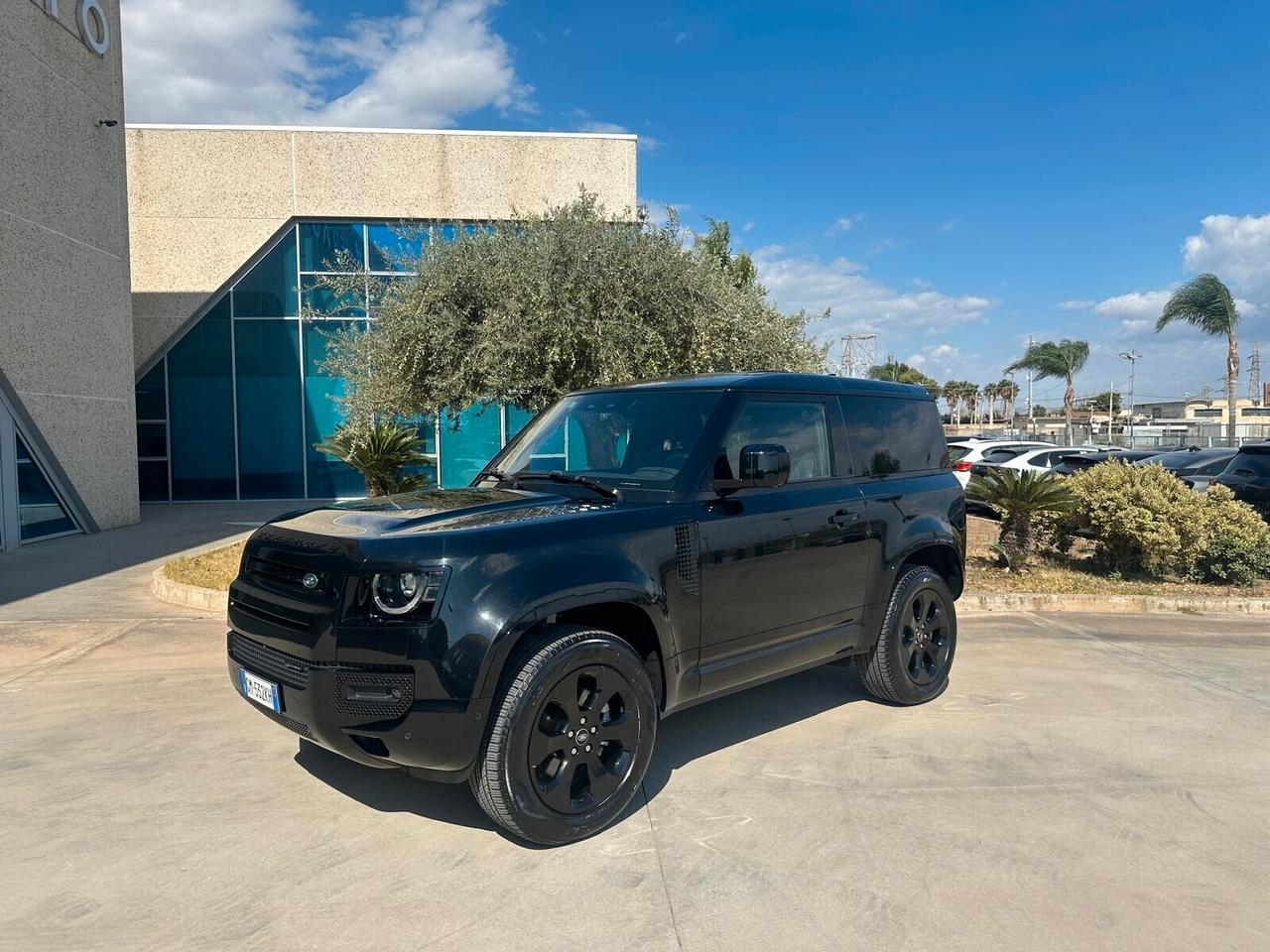 Land Rover Defender 90 X-Dynamic SE offerta T-Stock prezzo imperdibile
