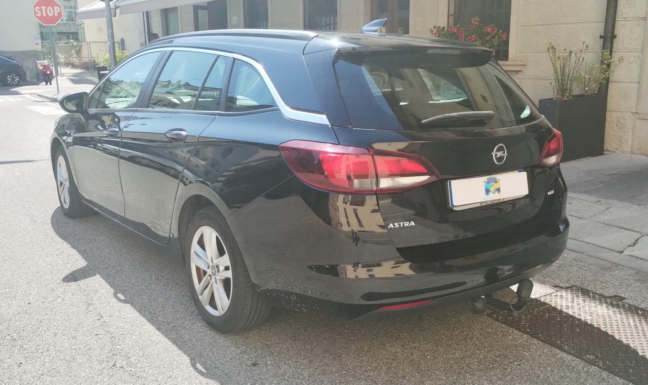 Opel Astra 1.6 CDTi 110CV Start&Stop Sports Tourer Business