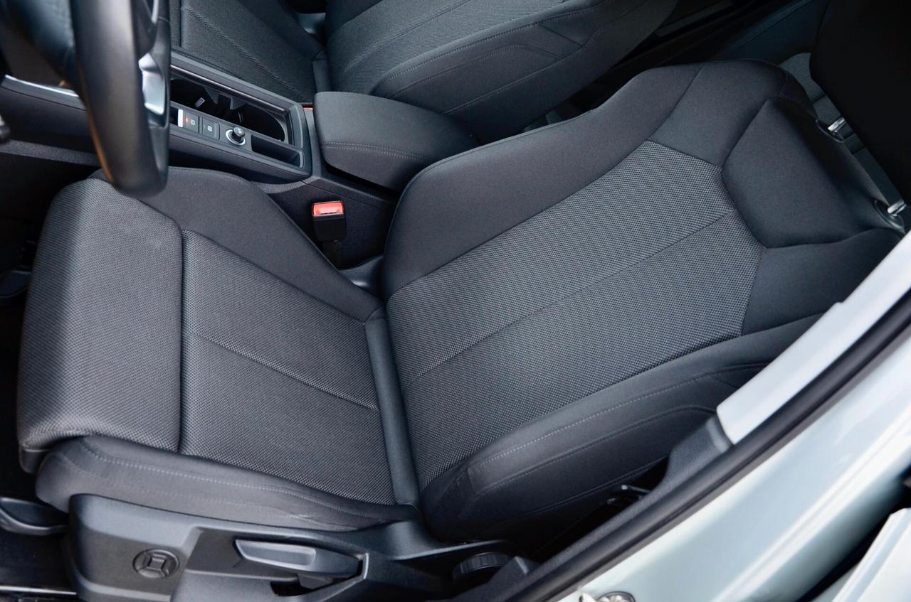 AUDI Q3 SPB 2.0 TDI S-LINE EDITION QUATTRO 150cv S-TRONIC, UNICOPROPRIETARIO, GARANZIA AUDI 1/2028, SERVICE AUDI, UFF ITALIANA, ARGENTO RUGIADA, EURO 6D, FARI FULL LED, 19", PERMUTE