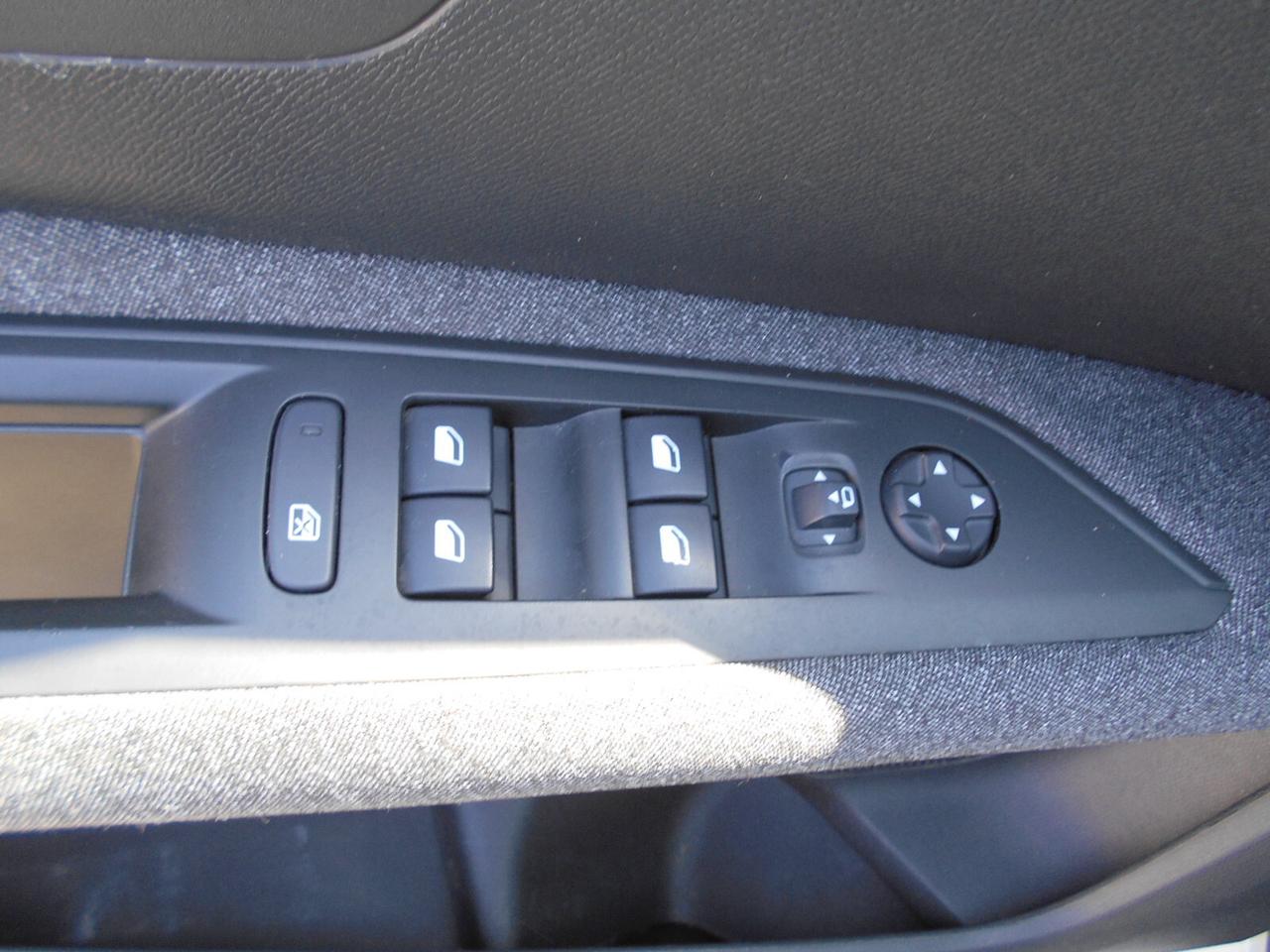 Peugeot 3008 BlueHDi 130 S&S Active