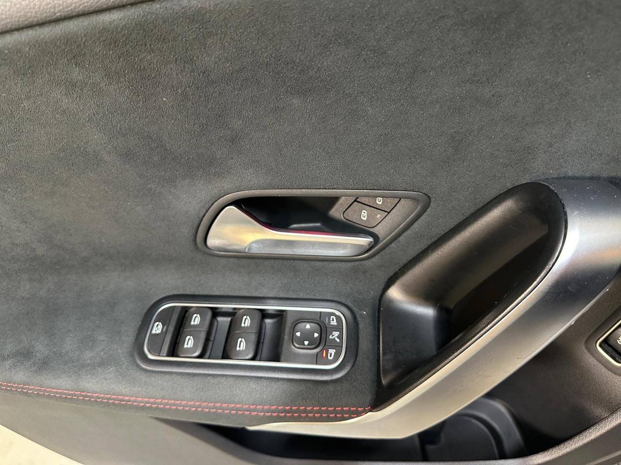 Mercedes Classe A A 180 d AMG Line Premium