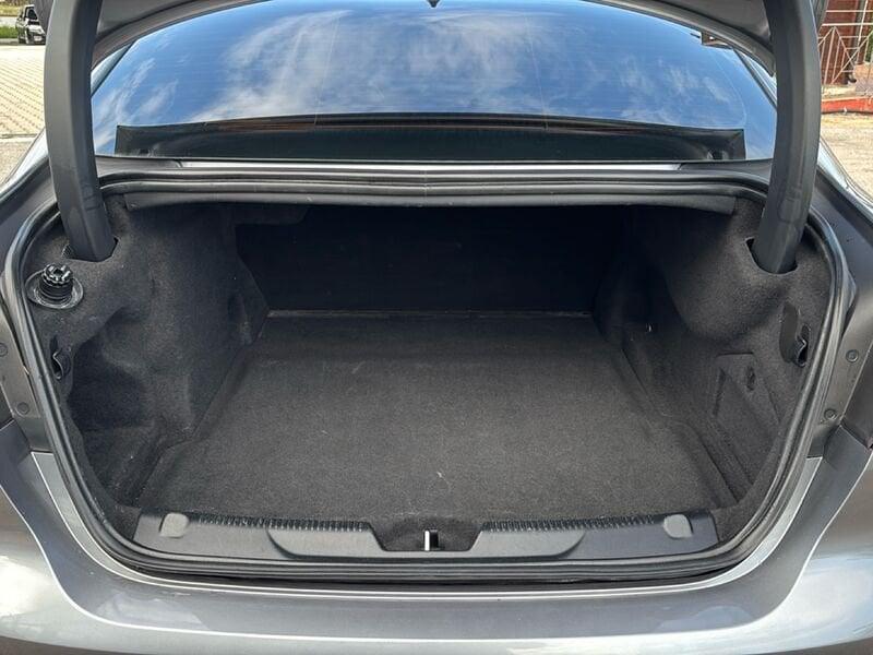 Jaguar XE XE 2.0 180cv