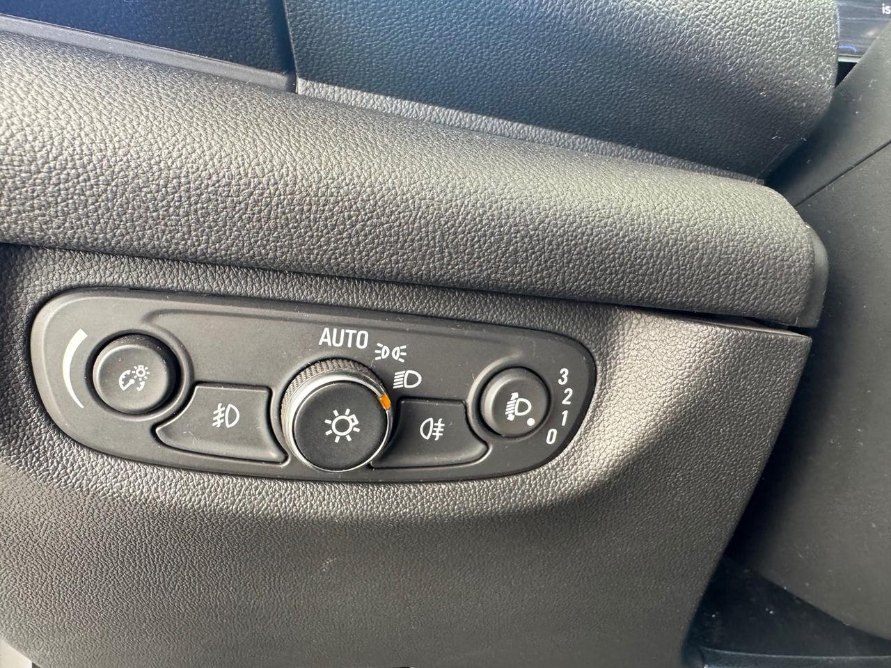 Opel Insignia Innovation 1.6 #9960