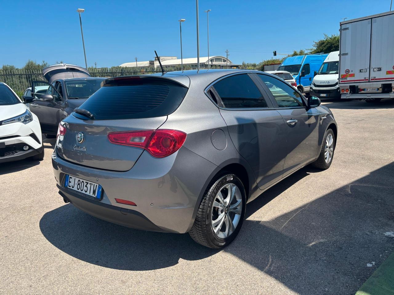 Alfa Romeo Giulietta 1.6 JTDm-2 105 CV -2011