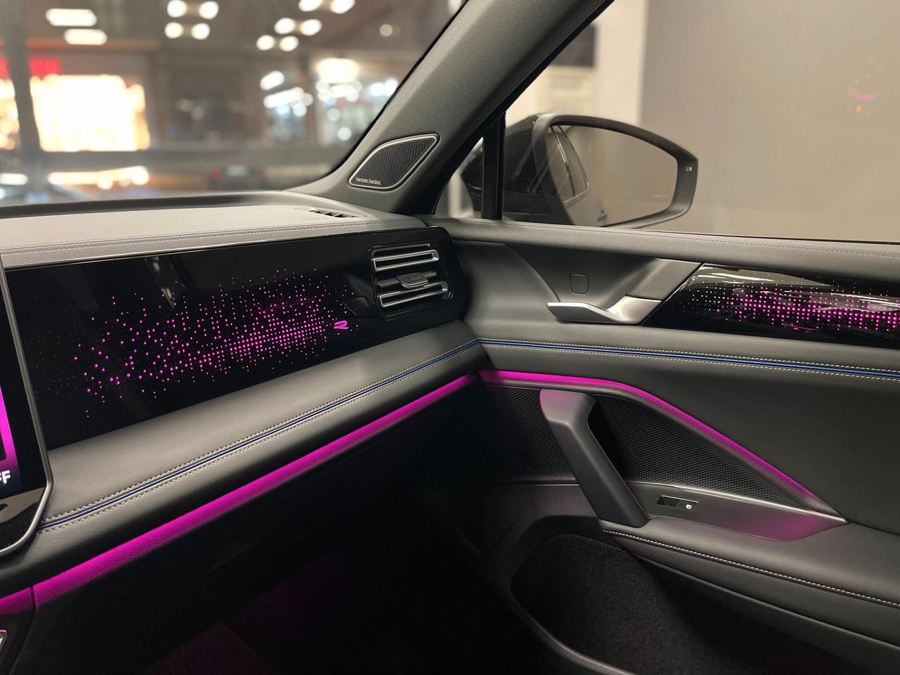 Volkswagen Tiguan 2.0 TDI 150cv SCR DSG R-Line