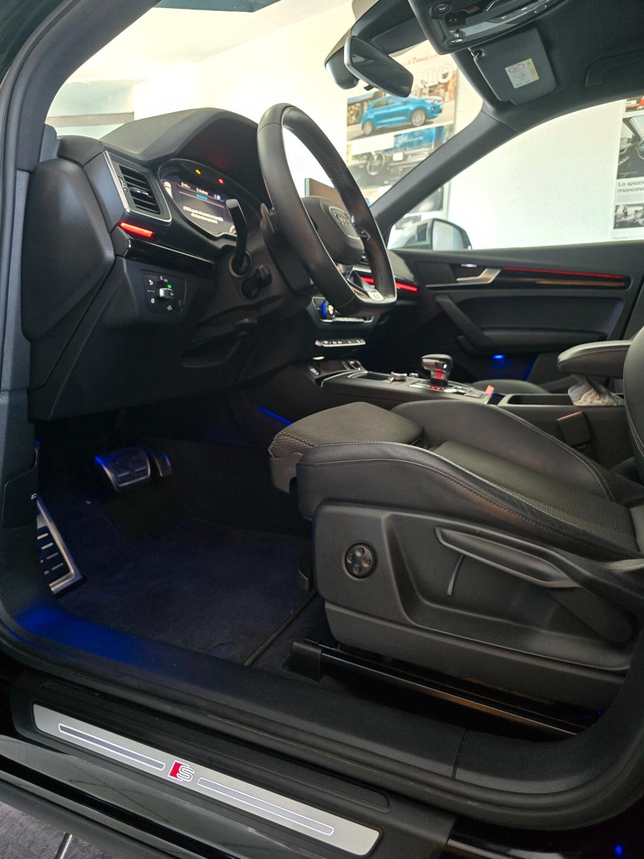 Audi Q5 40 TDI quattro S tronic line plus