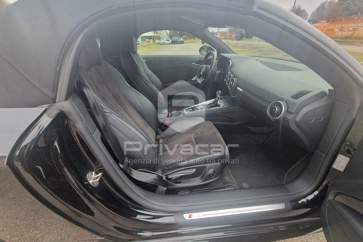 AUDI TT Roadster 2.0 TFSI quattro S tronic S line
