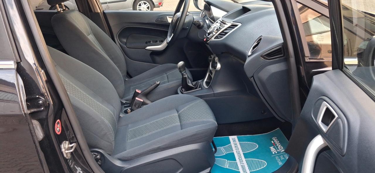 Ford Fiesta 1.4 Titanium BenzGPL
