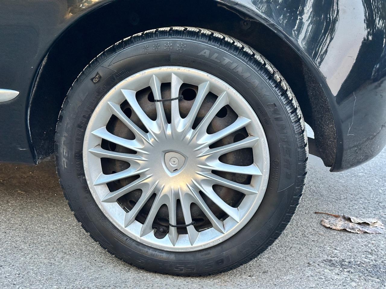 Lancia Ypsilon 1.2 69 CV GPL Platinum solo 140Mila km