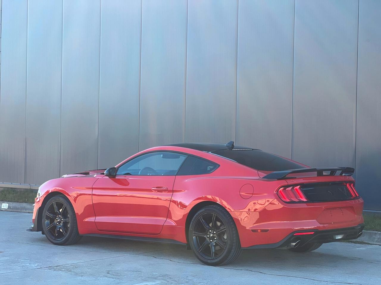 Ford Mustang Fastback 2.3 EcoBoost aut. Shelby GT500 Look