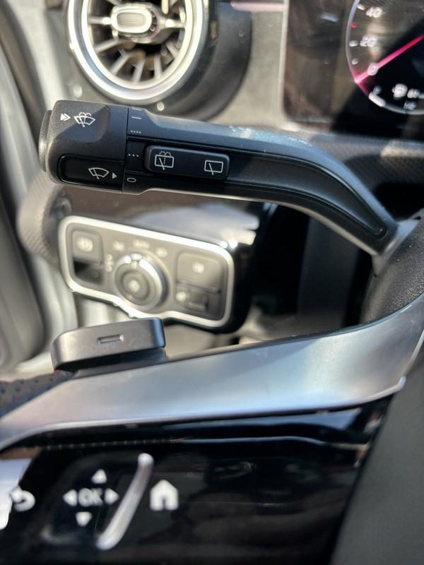 Mercedes A 180 AMG Line Premium DCT LED-NAVI-18"