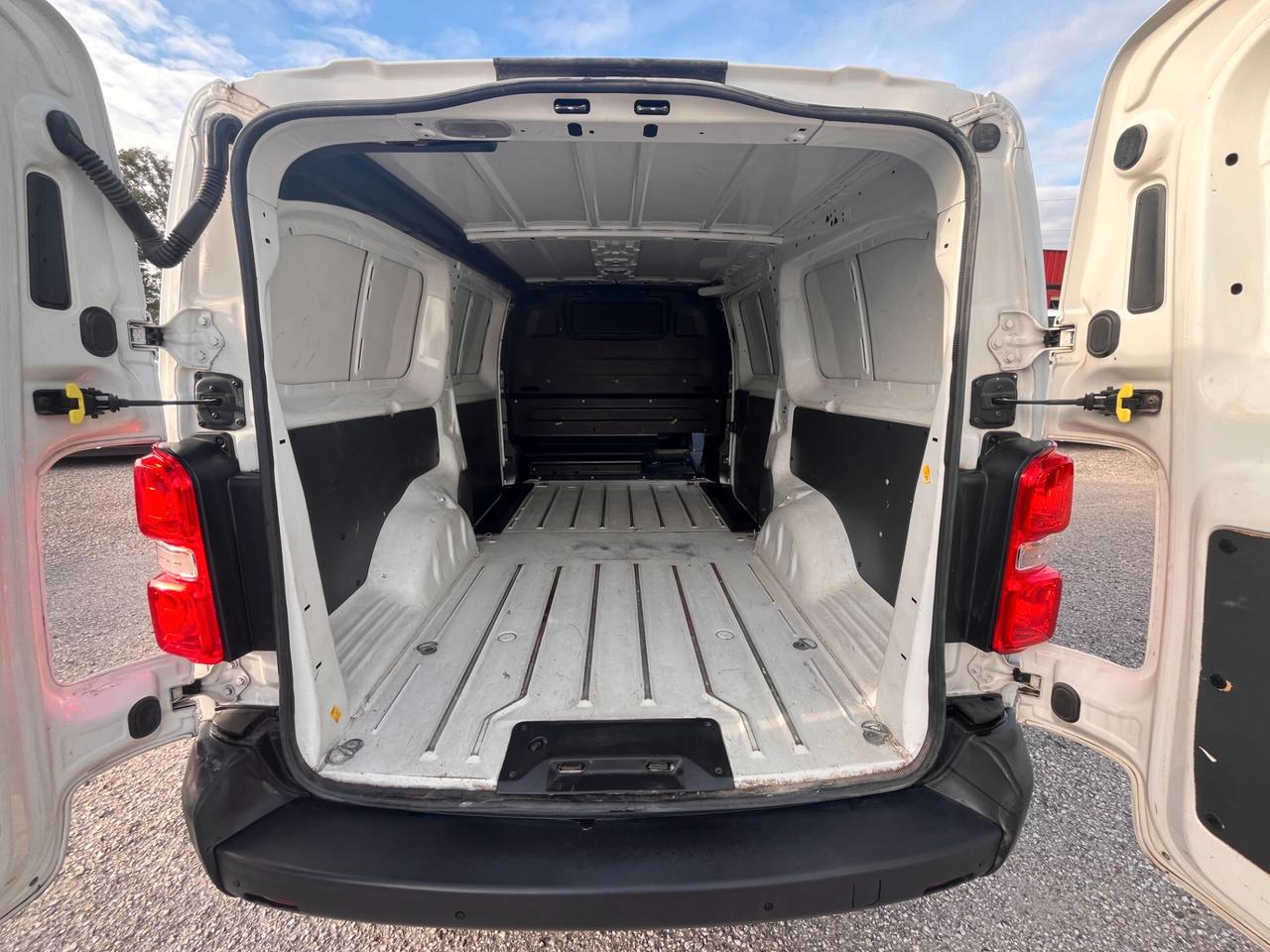 PEUGEOT EXPERT PREMIUM BlueHDi 100 S&S LONG FURGONE