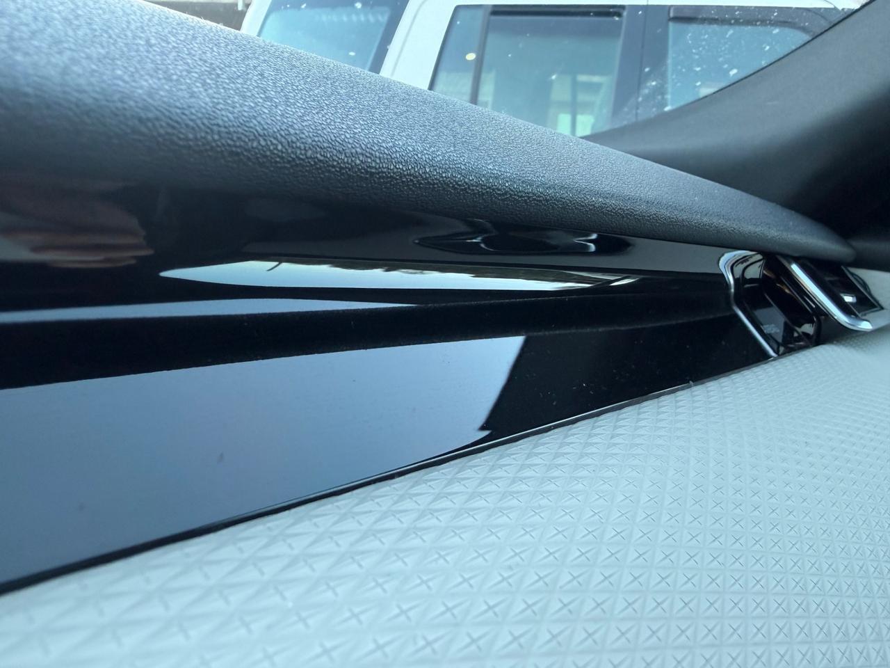 Land Rover Range Velar 2.0D I4 240 CV SE