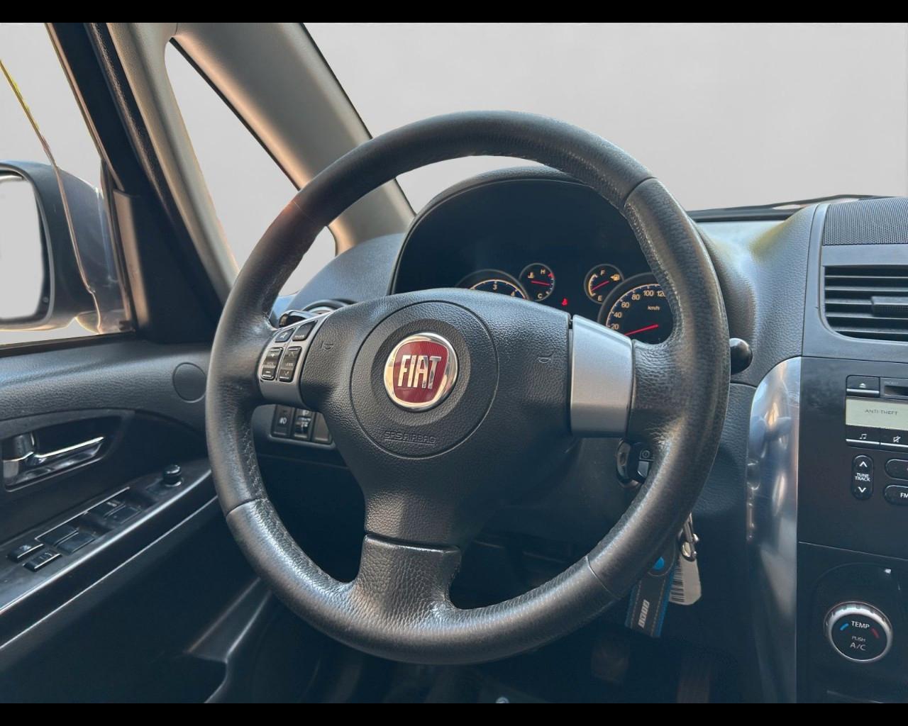 FIAT Sedici - Sedici 2.0 mjt Emotion 4x2 135cv
