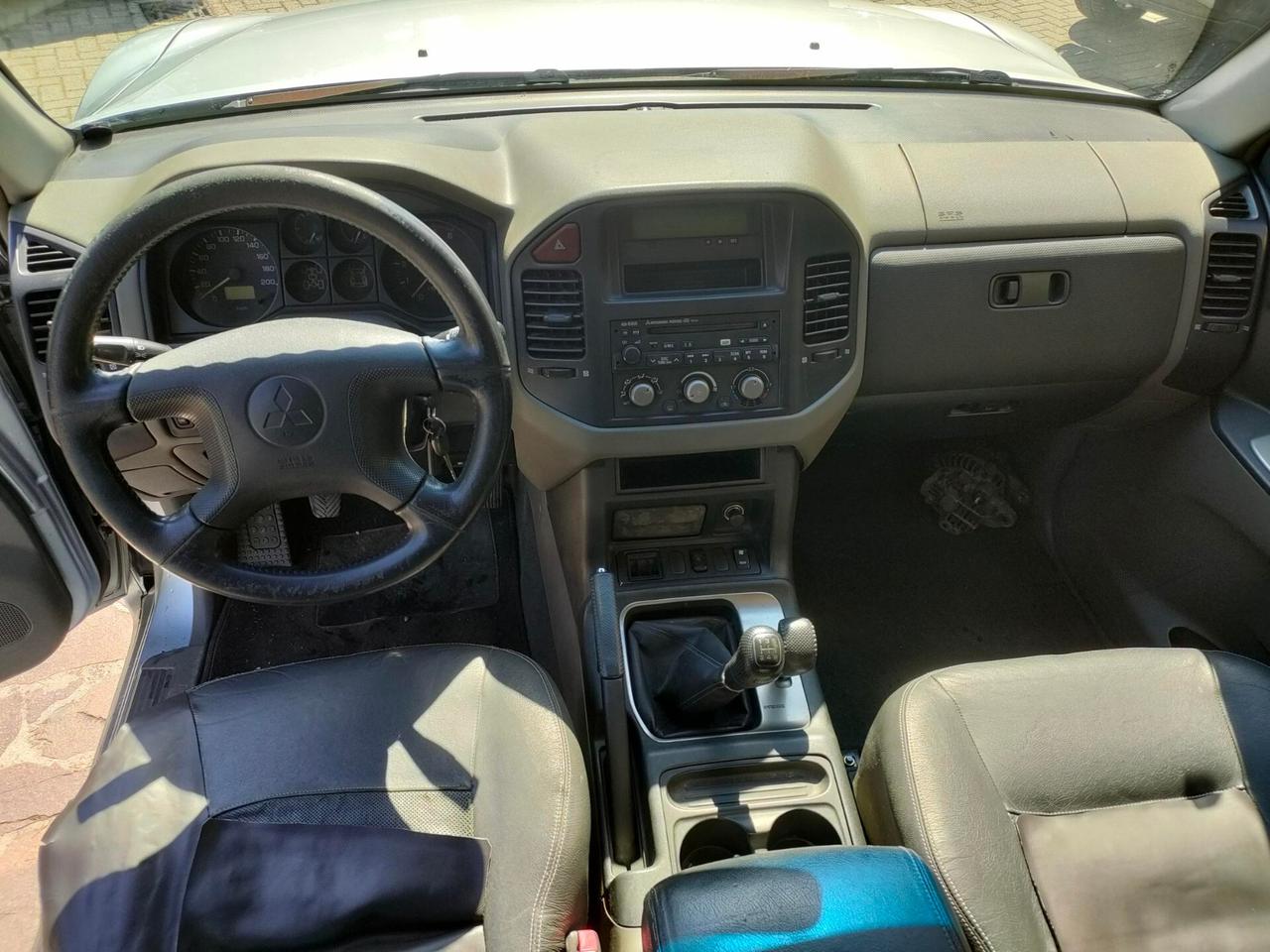 Mitsubishi Pajero 3.2 16V DI-D 5p. GLX 7posti e gancio