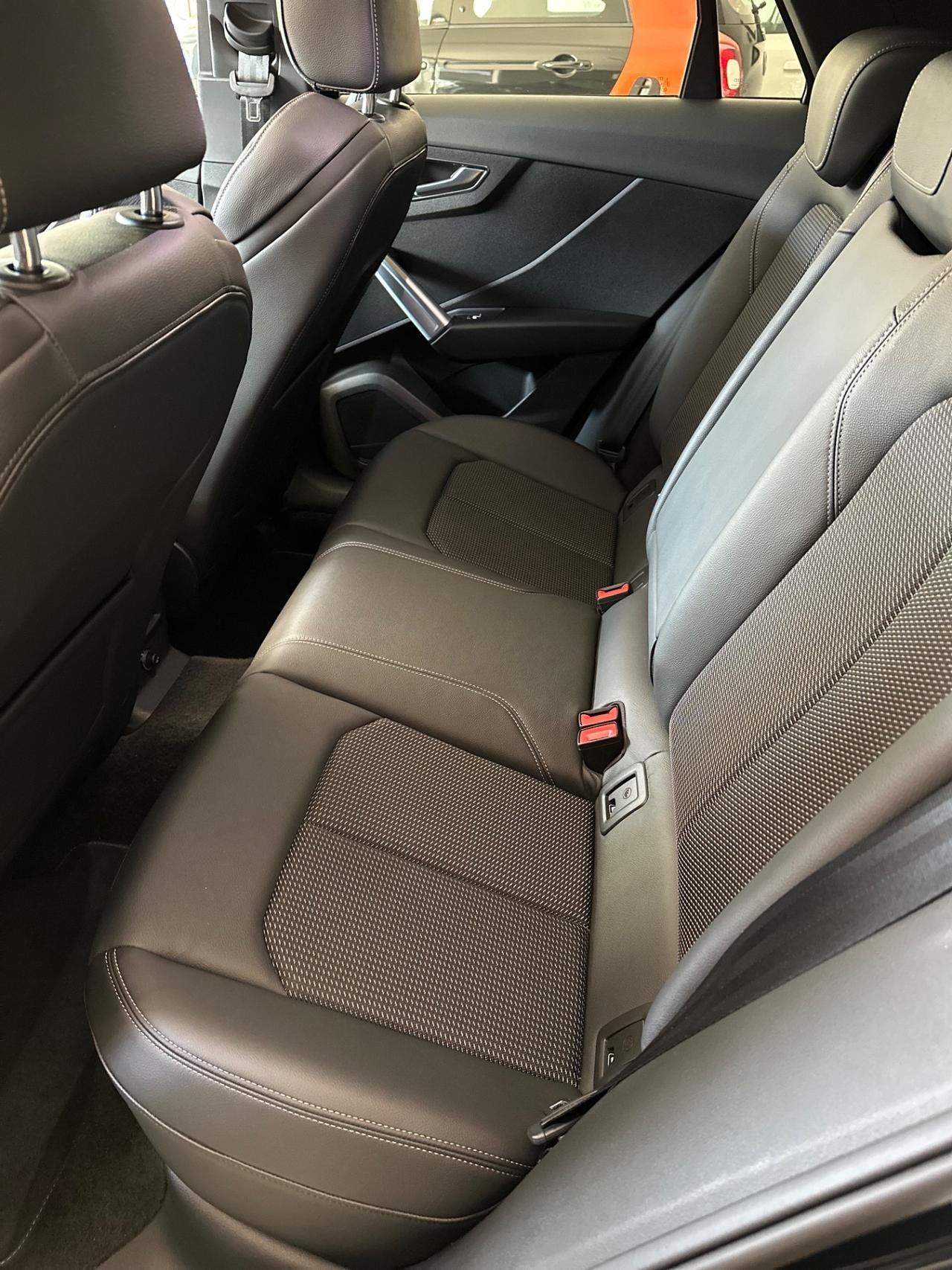 Audi Q2 35 TDI quattro S tronic line Edition