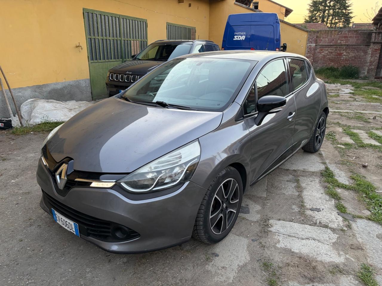Renault Clio 1.5 dCi 8V 90CV Start&Stop 83gr 5 porte EcoBusiness