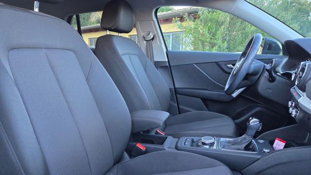 AUDI Q2 35 TFSI S-LINE S-TRONIC LED NAVI R-CAMERA UFF AUDI