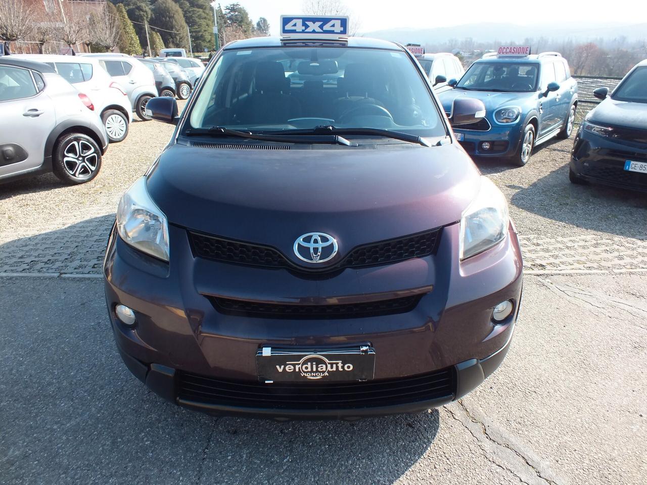 TOYOTA URBAN CRUISER 1.4 D-4D AWD SOL