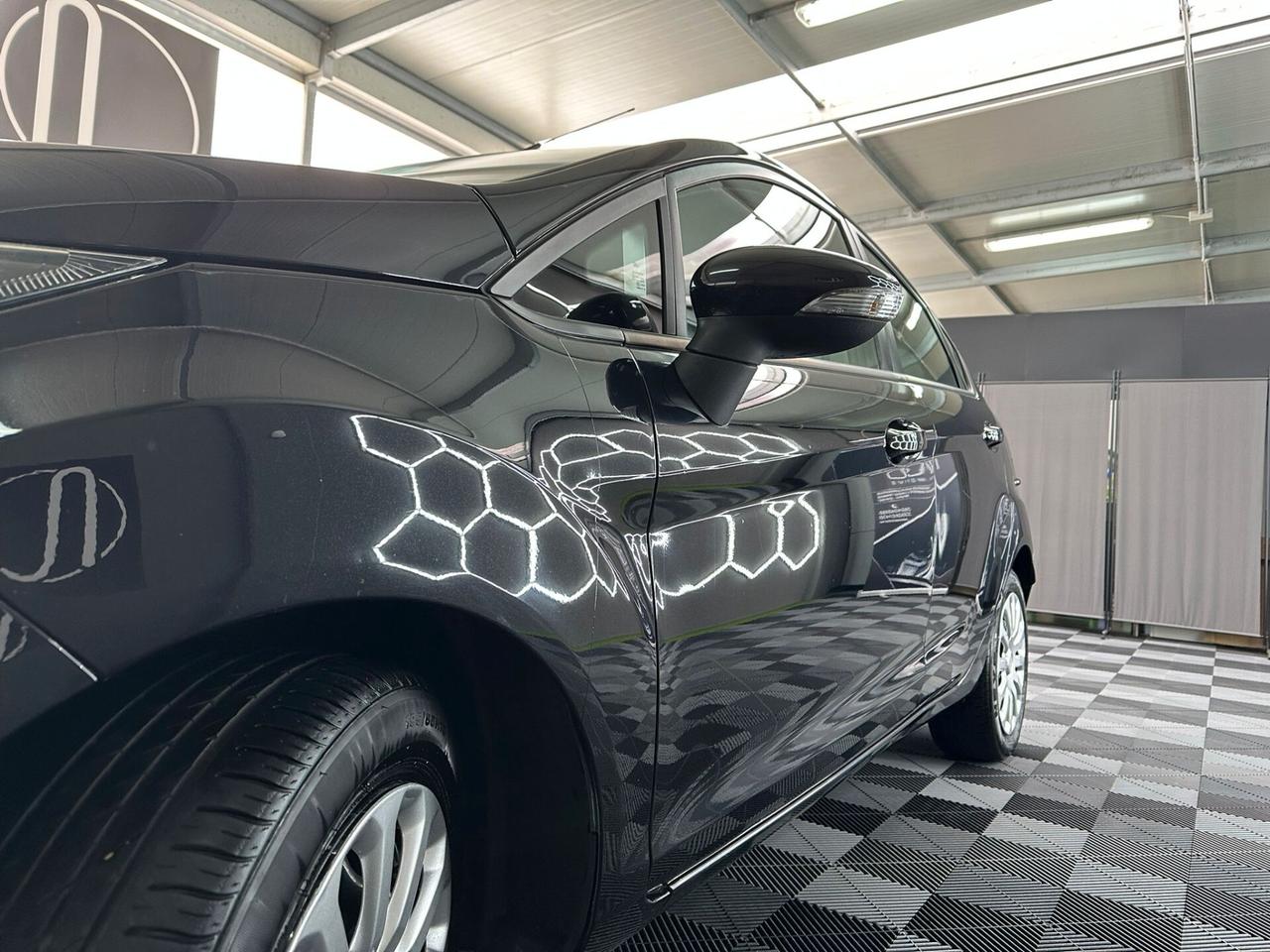 Ford Fiesta 1.5 TDCi 75CV 5 porte Titanium