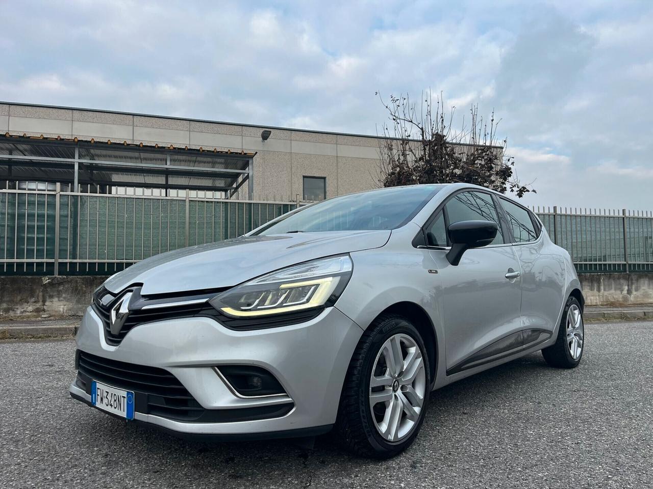 Renault Clio dCi 8V 75 CV 5 porte Moschino Life
