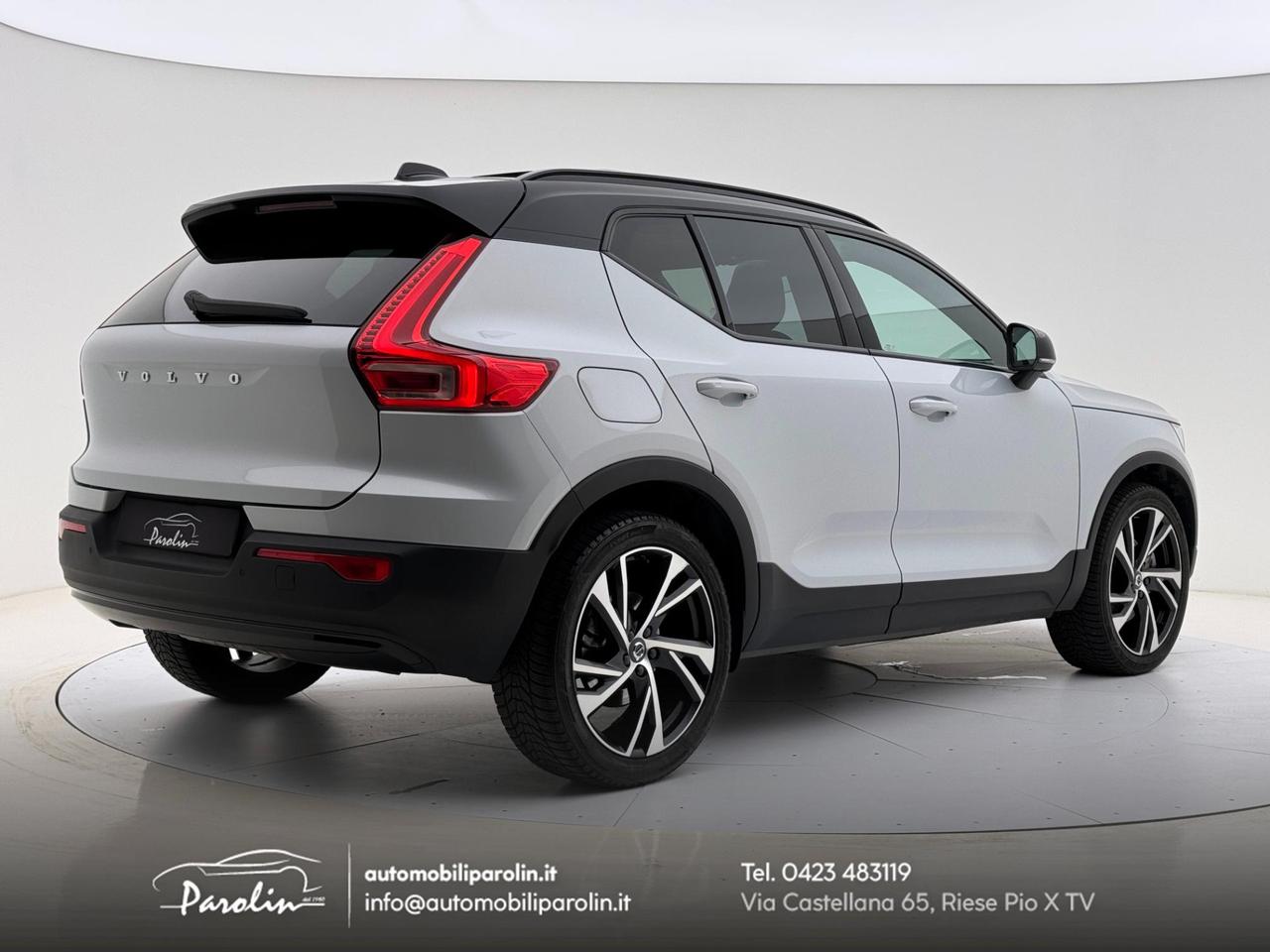 Volvo XC40 2.0 b5 R-design awd auto Tetto-Pelle-360°